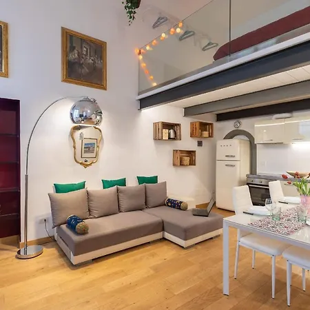 Monalda Loft 2-hosted By Sweetstay Florence